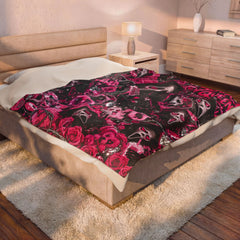 “Scream Queen” V2 Velveteen Plush Blanket