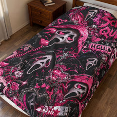 “Scream Queen” Velveteen Plush Blanket
