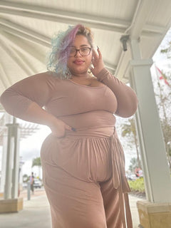 “So Fabulous” 2-Piece Pants Set
