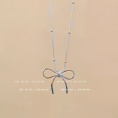 Titanium steel pearl clavicle necklace