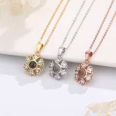 Snow projection necklace with customizable photos Projection Necklace