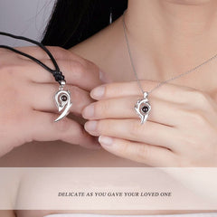 2PCS/set matching necklaces for couples 100 Languages I Love You Lovers Heart Magnetic relationship Necklace